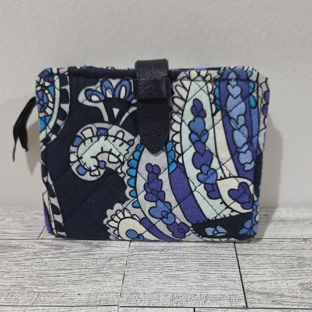 Vera Bradley Deep Night Paisley Paisley Compact Wallet - Picture 1 of 13